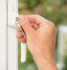 Indianapolis Affordable Locksmith Indianapolis, IN 317-564-2371 - door-unlock